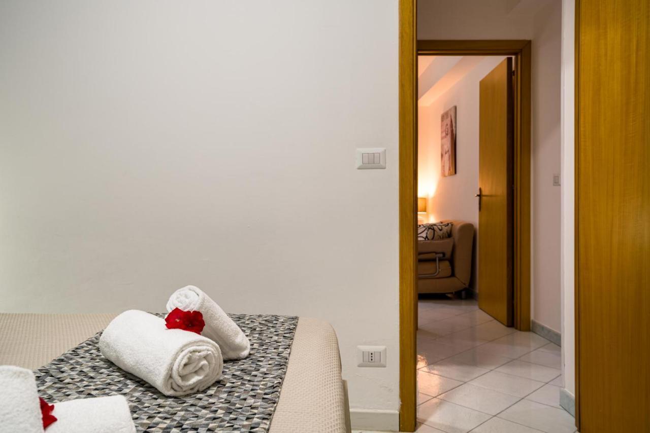 Loft Baia Di Letojanni Apartment Exterior photo